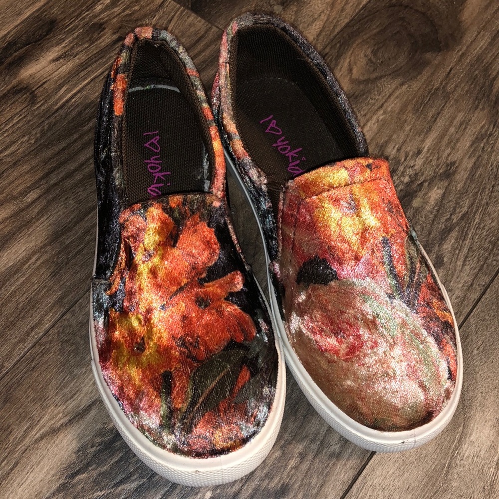 Slip on shoe size 2